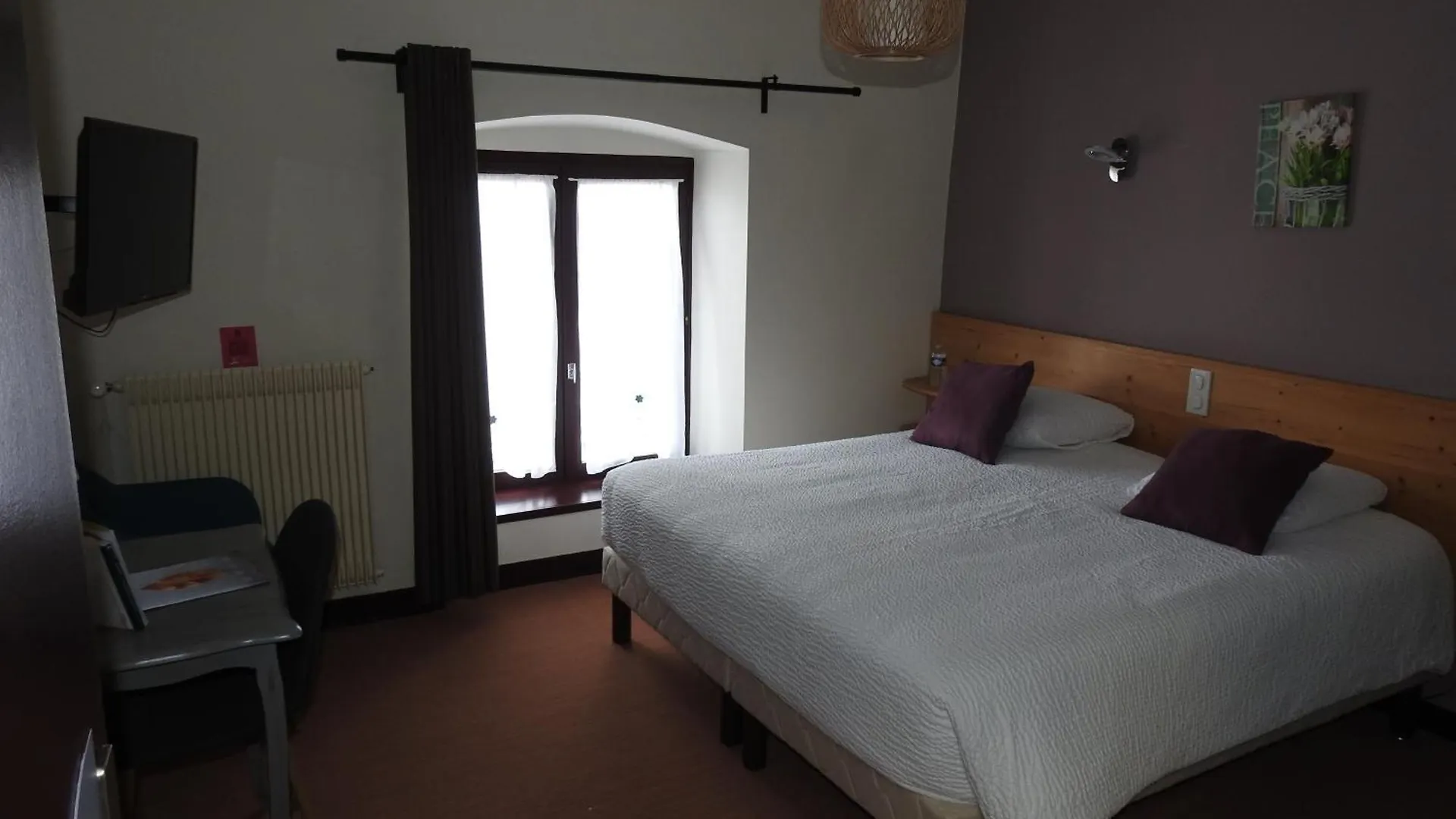 Le Barriol Hotel Saint-Julien-Chapteuil France