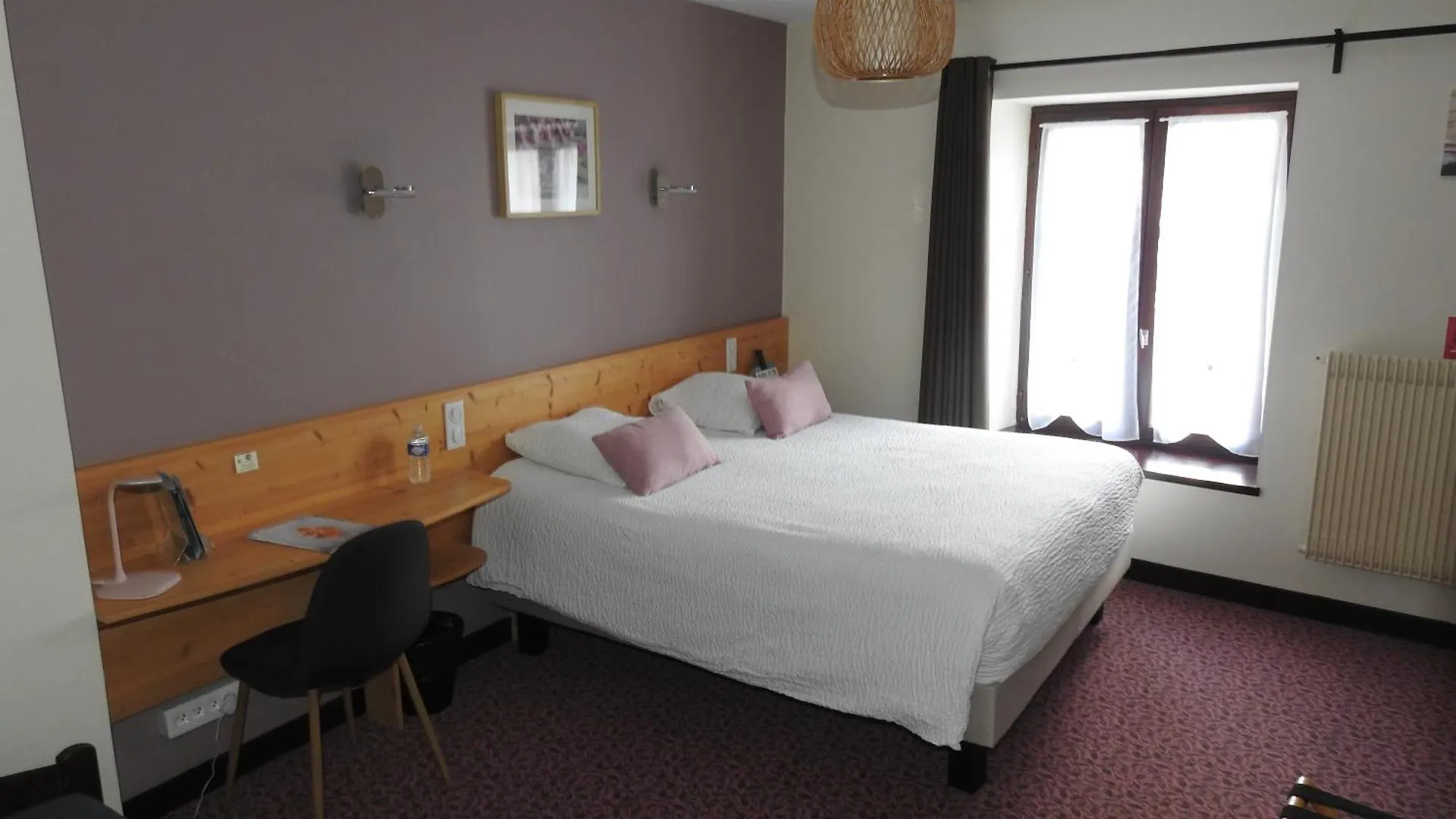 Le Barriol Hotel Saint-Julien-Chapteuil France