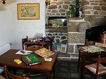 Le Barriol Hotel Saint-Julien-Chapteuil 3*,