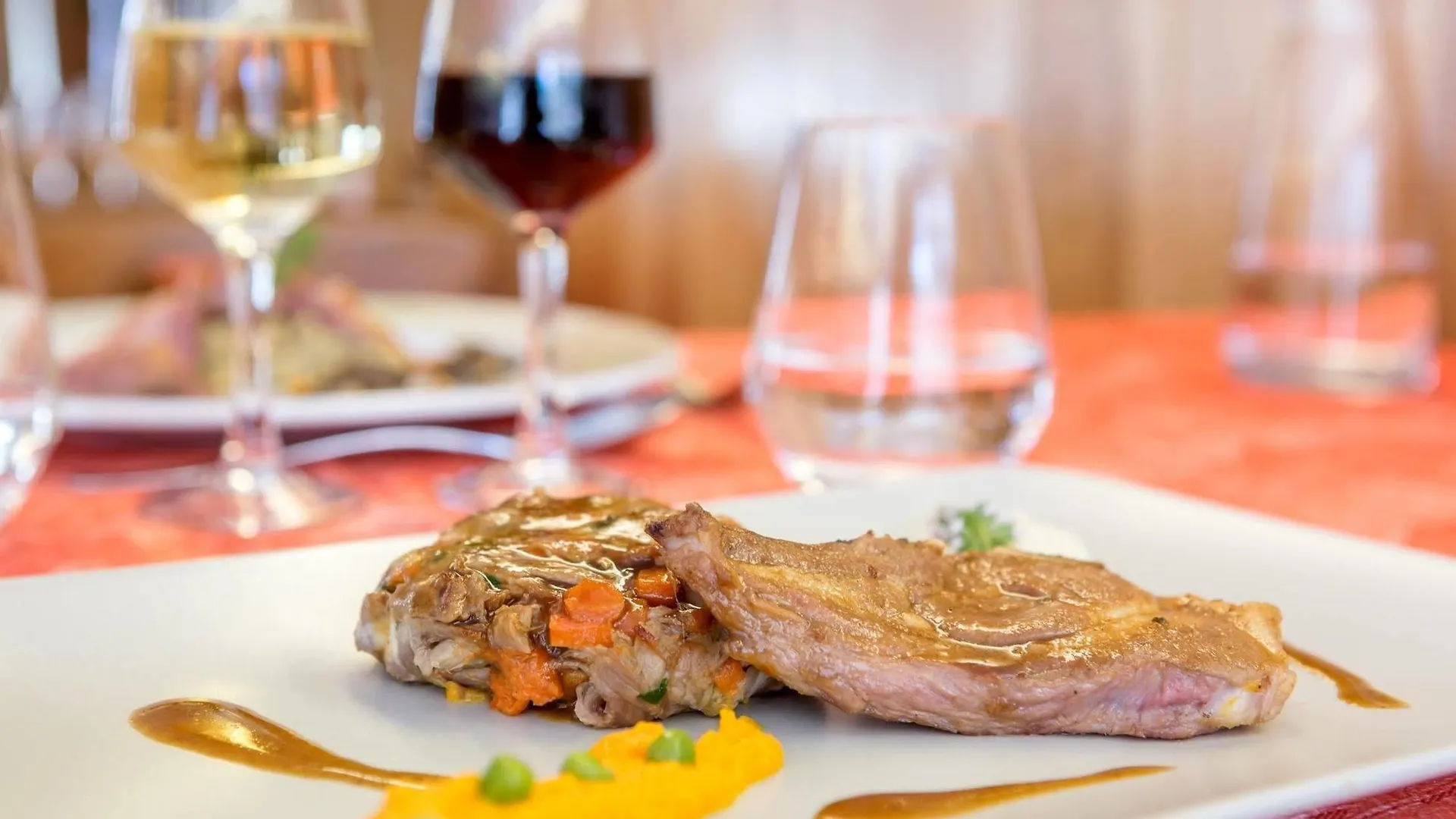 Le Barriol Hotel Saint-Julien-Chapteuil